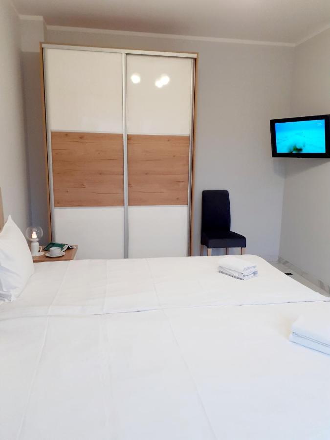 Willa Na Bielanach Apartment Bielany Wroclawskie Ngoại thất bức ảnh