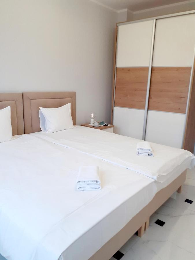 Willa Na Bielanach Apartment Bielany Wroclawskie Ngoại thất bức ảnh